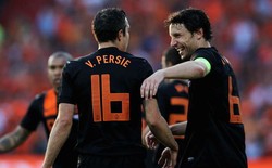 Belanda Gilas Irlandia Utara 6-0