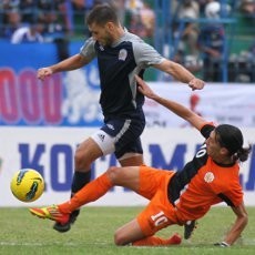 Arema IPL Tekuk Persiraja 2-1