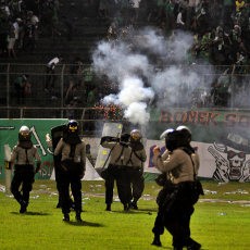 Persebaya vs Persija Rusuh, Seorang Bonek Tewas