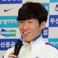 Park Ji Sung Nge-fans pada Yoona SNSD