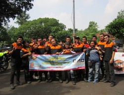 Pengguna Honda Revo Sebar Virus Safety Riding