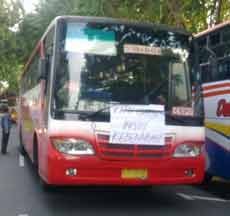 Puluhan Awak Bus AKDP Geruduk Kantor Walikota