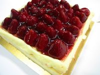 Yummy... Asyiknya Mencicipi 5 Strawberry Cheesecake Lezat!