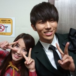 Changmin 2AM Khawatir Seulong Dilempari Fans IU