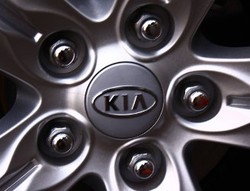 Ini Alasan KIA Menaikkan Harga Mobil