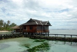 Pulau Tengah, Bagai Oase di Tengah Laut Jawa