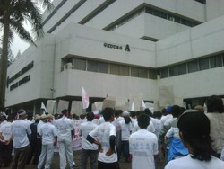 Ratusan Pendemo Protes Kenaikan Harga Daging di Kantor Kementan