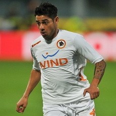 Tinggalkan Roma, Cicinho Mudik ke Brasil