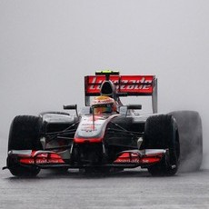 Hamilton: Jangan Dulu Coret McLaren!