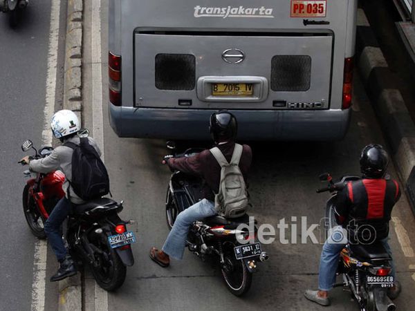 Rendahnya Kesadaran Berlalu Lintas