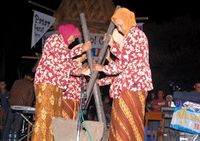 Musik Lesung Meriahkan Pasar Seni Cepu