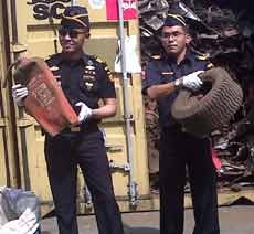 Bea Cukai Jatim I Amankan 65 Kontainer Berisi Limbah B3