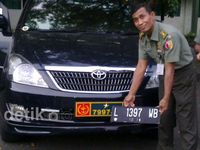Pakai Nopol TNI, Warga Surabaya Dibekuk