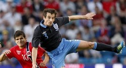 Baines Tak Gusar Cuma Jadi Pelapis