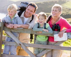 Ingin Liburan Backpacking Bersama Si Kecil? Perhatikan Tipsnya!