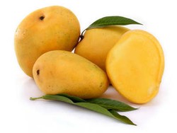 Makan Mangga Dengan Kulitnya Bisa Kikis Timbunan Lemak