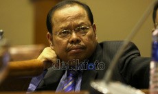 Sutan Bhatoegana: Sejak Zaman Orba, Pejabat Bisa Disogok Uang & Wanita