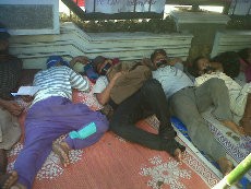 Seorang Peserta Aksi Mogok Makan di DPRD Sumut Pingsan