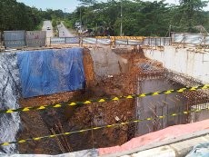 Proyek Underpass di Samarinda Longsor, Pekerja Tewas Tertimbun