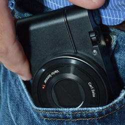 Cyber-shot DSC-RX100, Kamera Saku dengan Sensor Besar
