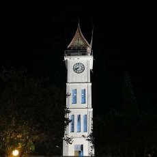 Hati Ini Terpikat di Jam Gadang