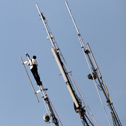 Harap-harap Cemas Menanti Kanal Kotor 3G