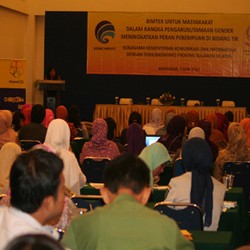 150 Perempuan Makasar Diajak Melek TIK