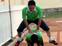 Ricky Subagja Latih Finalis MILO School Competition 