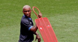 Ayahnya Tutup Usia, Defoe Pulang ke Inggris