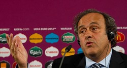Platini Larang Aksi Walkout Terkait Isu Rasisme