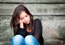 Otak Perempuan Bekerja Lebih Keras Saat Cemas