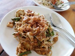 Jajan Tipat Cantok dan Rujak Buleleng