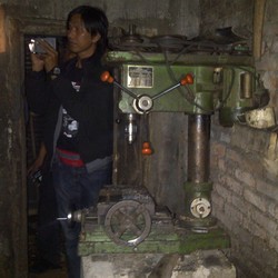 Resmob Polda Metro Gerebek Tempat Perakitan Senpi di Cipacing