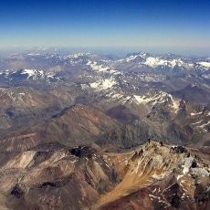 Helikopter Membawa 14 Penumpang Hilang di Peru