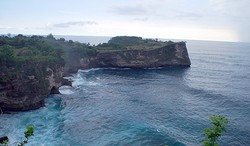 Cara Asyik Akhir Pekan di Bali, Datang ke Nusa Penida!