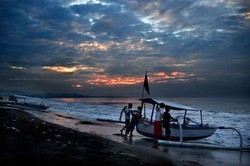 Kusamba, Kampung Pembuat Garam Tradisional di Bali