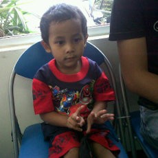 Duh, Bocah Berusia 4 Tahun Telantar