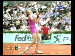 Sharapova ke Final Hadapi Errani