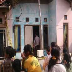 Polisi Temukan Anting & Kalung Emas Bocah Tewas di Tong Air 