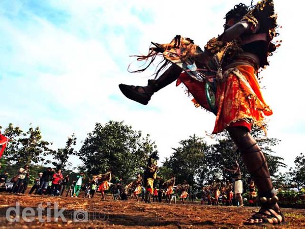 Mengenal Kuda Lumping Turonggo Seto