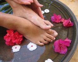 Tips Merawat Kaki ala Spa di Rumah 