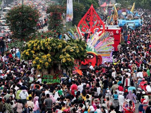 Woww..Ribuan Orang Padati Jakarnaval