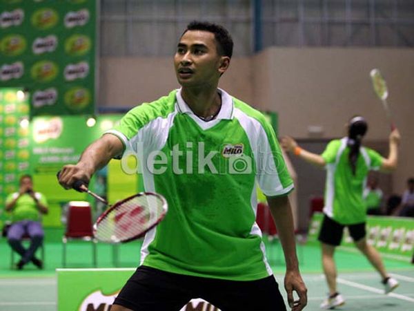 Aksi Pemain Bintang Bulutangkis Saat Choaching