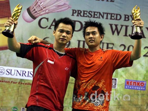 Hendra dan Dasuki Rebut Juara Ganda Putra