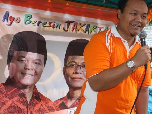 Pengobatan Gratis Ala HNW