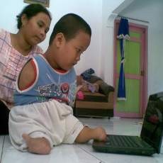 Mimpi Bocah Tanpa Tangan dan Kaki Ini Menjadi Ustadz