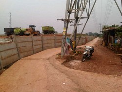 Warga Meruya Merasa Terisolir karena Pembangunan Tol JORR W2