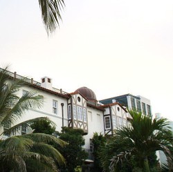 Dijual, Rumah Bekas Desainer Mode Versace Rp 1,2 Triliun