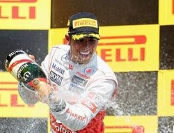 Menang dan Hamilton Senang