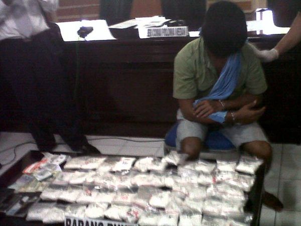 WN India Pengedar Sabu Ditangkap